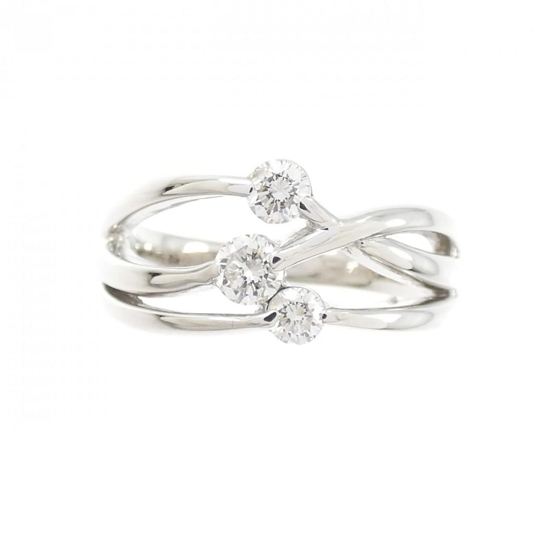 PT900 DIAMOND RING: PT900 Diamond Ring Brand: Unbranded Type: Ring Material: Platinum 900, Main Stone/Creation Natural Color: platinum Size: 6US Accessories: None Accessories Notice: When purchasing pre-owned