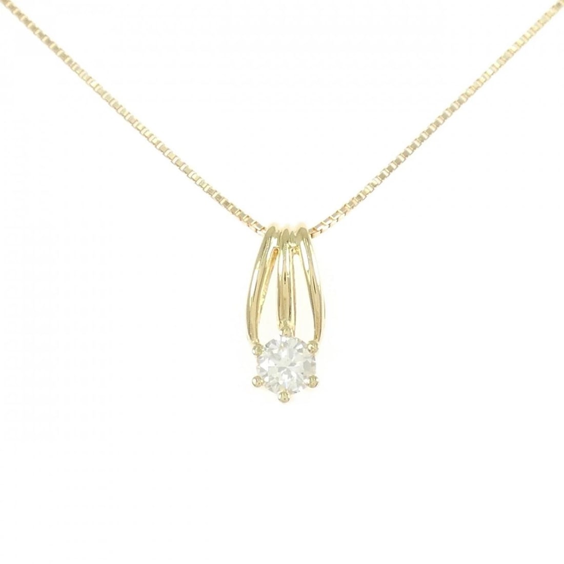 K18YG DIAMOND NECKLACE: K18YG Diamond Necklace Brand: Unbranded Type: Necklace Material: K18 Yellow Gold, Main Stone/Creation Natural Color: yellow gold Size: 45cm ActualSizePendant top H x W: 14.5mmx6.1mm Chain Max.