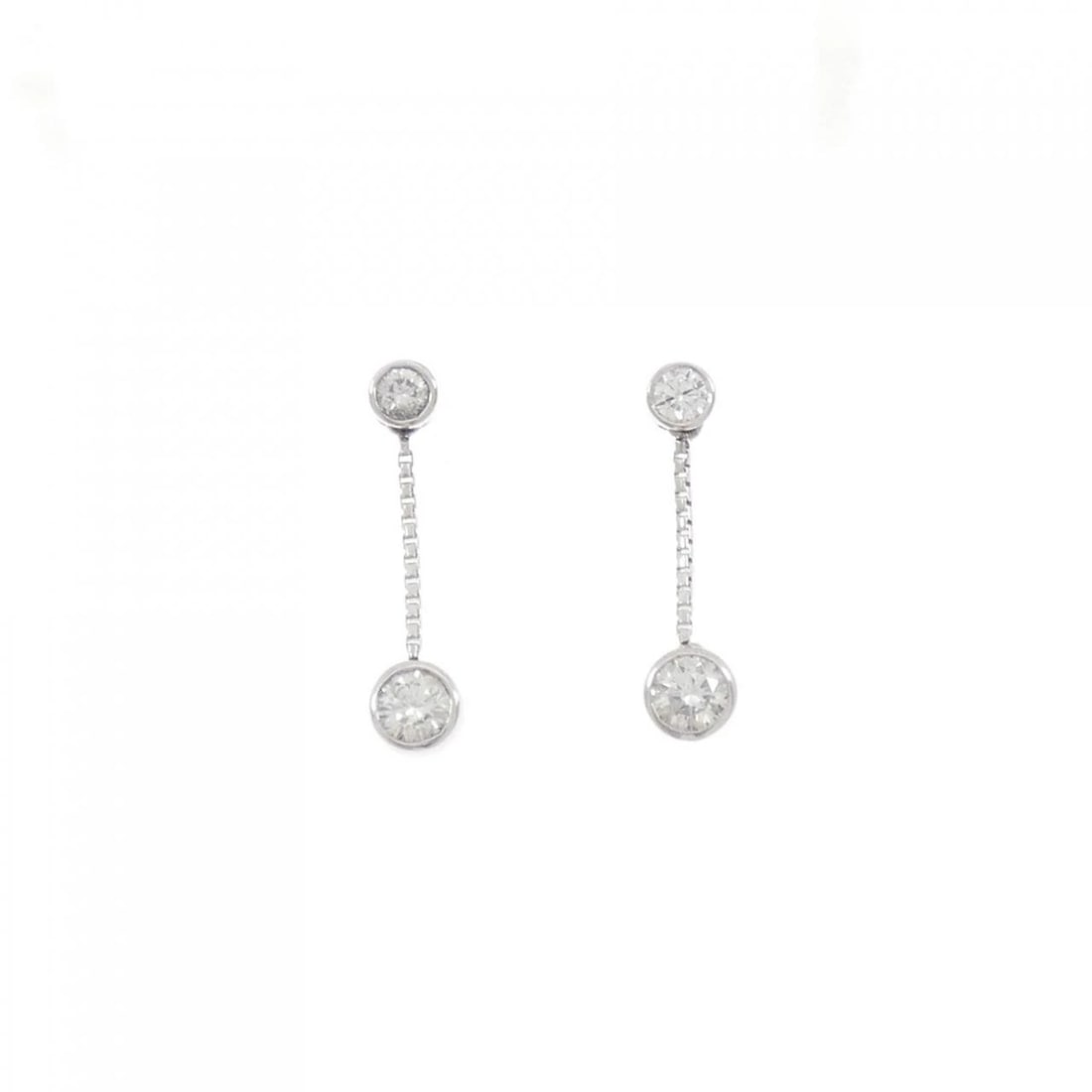 K18WG K14WG DIAMOND EARRINGS: K18WG K14WG Diamond Earrings Brand: Unbranded Type: Earrings Material: K18 White Gold K14 White Gold, Main Stone/Creation Natural Color: white gold Size: HxW: 10.3mmx4.8mm Accessories: None