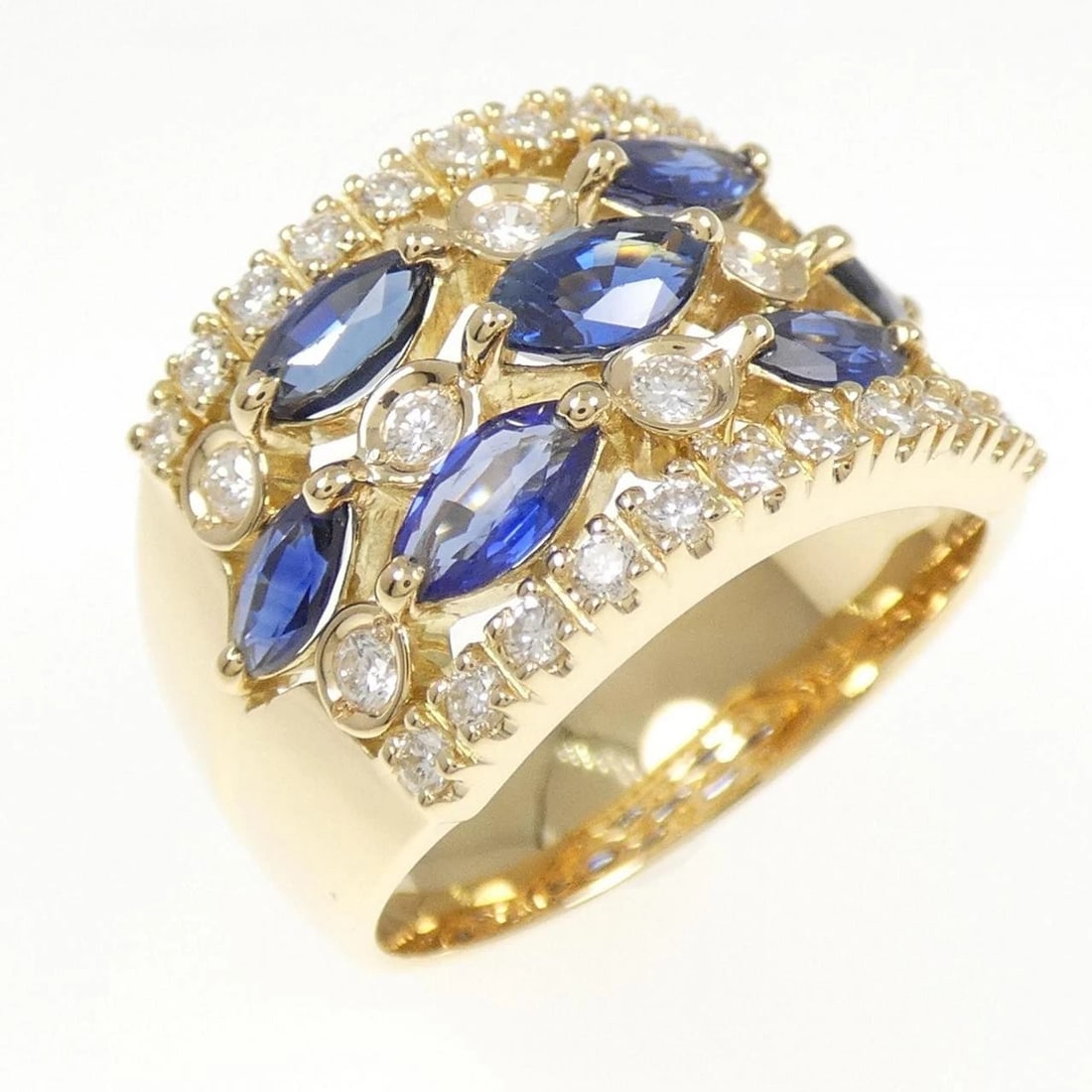 K18YG SAPPHIRE RING: K18YG Sapphire Ring Brand: Unbranded Type: Ring Material: K18 Yellow Gold, Main Stone/Creation SapphireSide Stone Natural Color: Yellow Gold Size: 7 (US size) Accessories: None Accessories