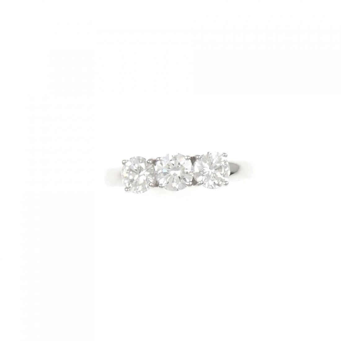PT900 3 STONE DIAMOND RING - 2