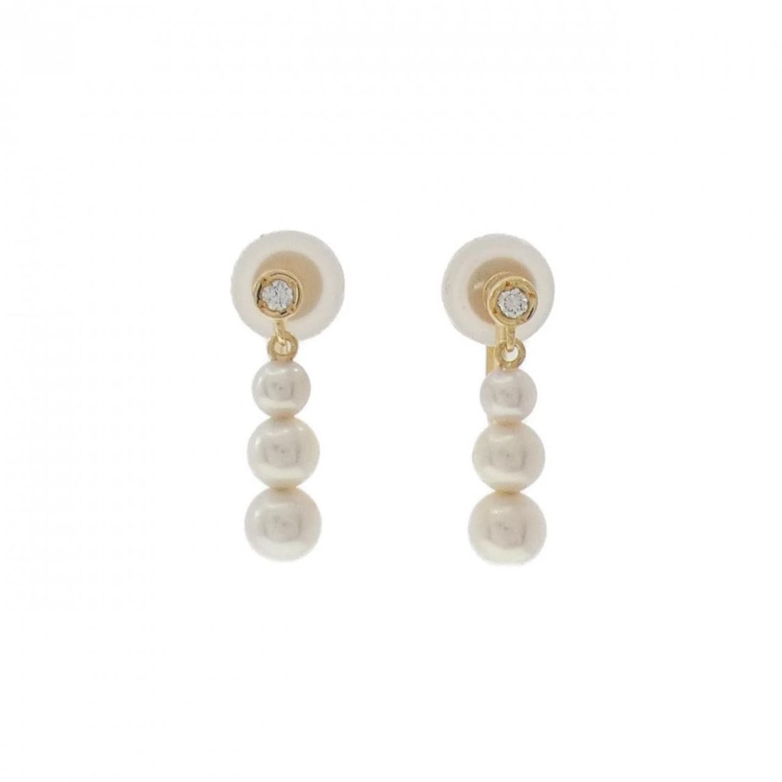 K18YG AKOYA PEARL EARRINGS: K18YG Akoya Pearl Earrings Brand: Unbranded Type: Earrings Material: K18 Yellow Gold, Main Stone/Creation Natural Color: Yellow Gold Size: ActualSize HxW: 19.0mmx5.1mm Accessories: None