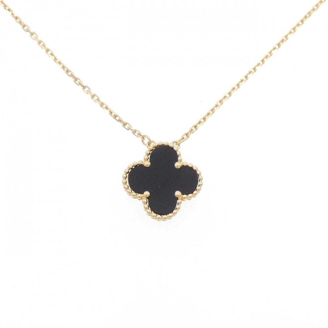 VAN CLEEF & ARPELS ALHAMBRA NECKLACE: Van Cleef & Arpels Alhambra Necklace Brand: Van Cleef & Arpels Type: Necklace Material: 750 yellow gold, Main Stone/Creation Onyx Color: yellow gold Size: 37- 42cm,Actual Size Pendant length