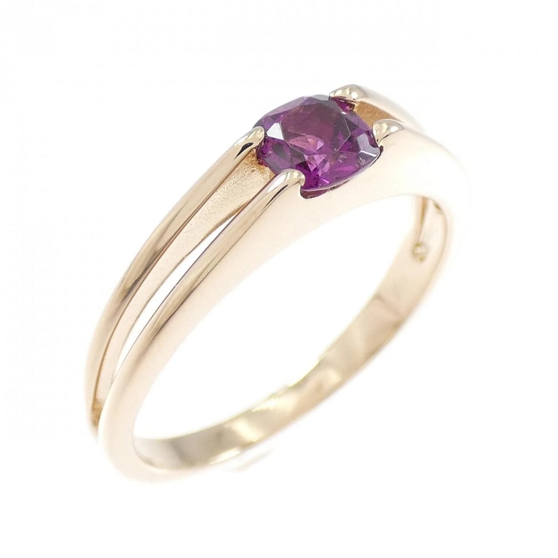 K18PG GARNET RING: K18PG Garnet Ring Brand: Unbranded Type: Ring Material: K18 Pink Gold, Main Stone/Creation garnet Color: pink gold Size: 5US Accessories: None Accessories Notice: When purchasing pre-owned