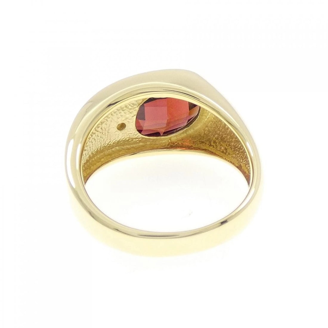 K18YG GARNET RING: K18YG Garnet Ring Brand: Unbranded Type: Ring Material: K18 Yellow Gold, Main Stone/Creation GarnetSide Stone Natural Color: Yellow Gold Size: 6.5 (US size) Accessories: None Accessories