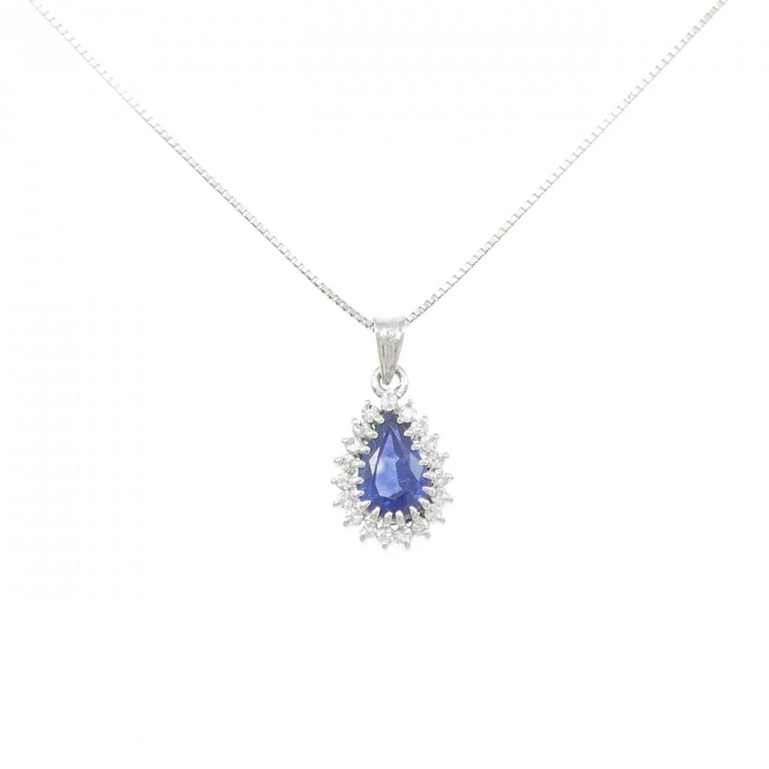 PT900 PT850 SAPPHIRE NECKLACE: PT900 PT850 Sapphire Necklace Brand: Unbranded Type: Necklace Material: Platinum 900 Platinum 850, Main Stone/Creation SapphireSide Stone Natural Color: Silver Size: 45cmActualSize Pendant top