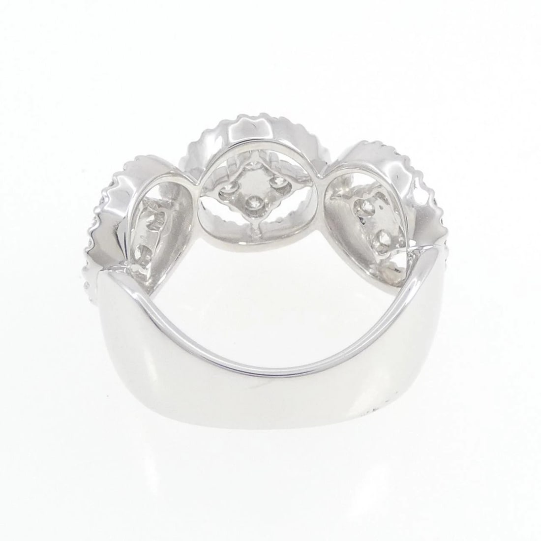 K18WG FLOWER DIAMOND RING - 3