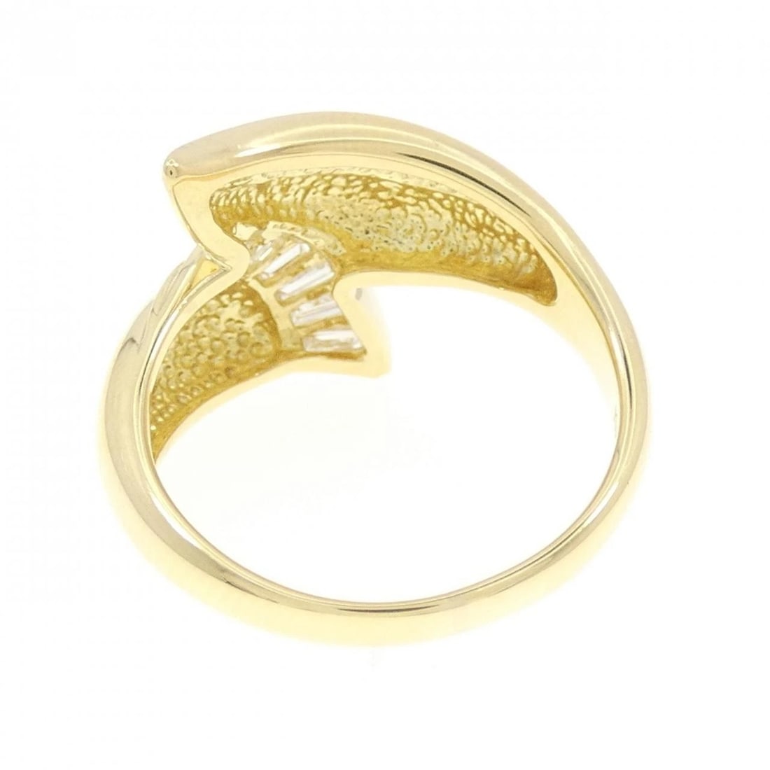 K18YG DIAMOND RING: K18YG Diamond Ring Brand: Unbranded Type: Ring Material: K18 Yellow Gold, Main Stone/Creation Natural Color: Yellow Gold Size: 6 (US size) Accessories: None Accessories Notice: When purcha