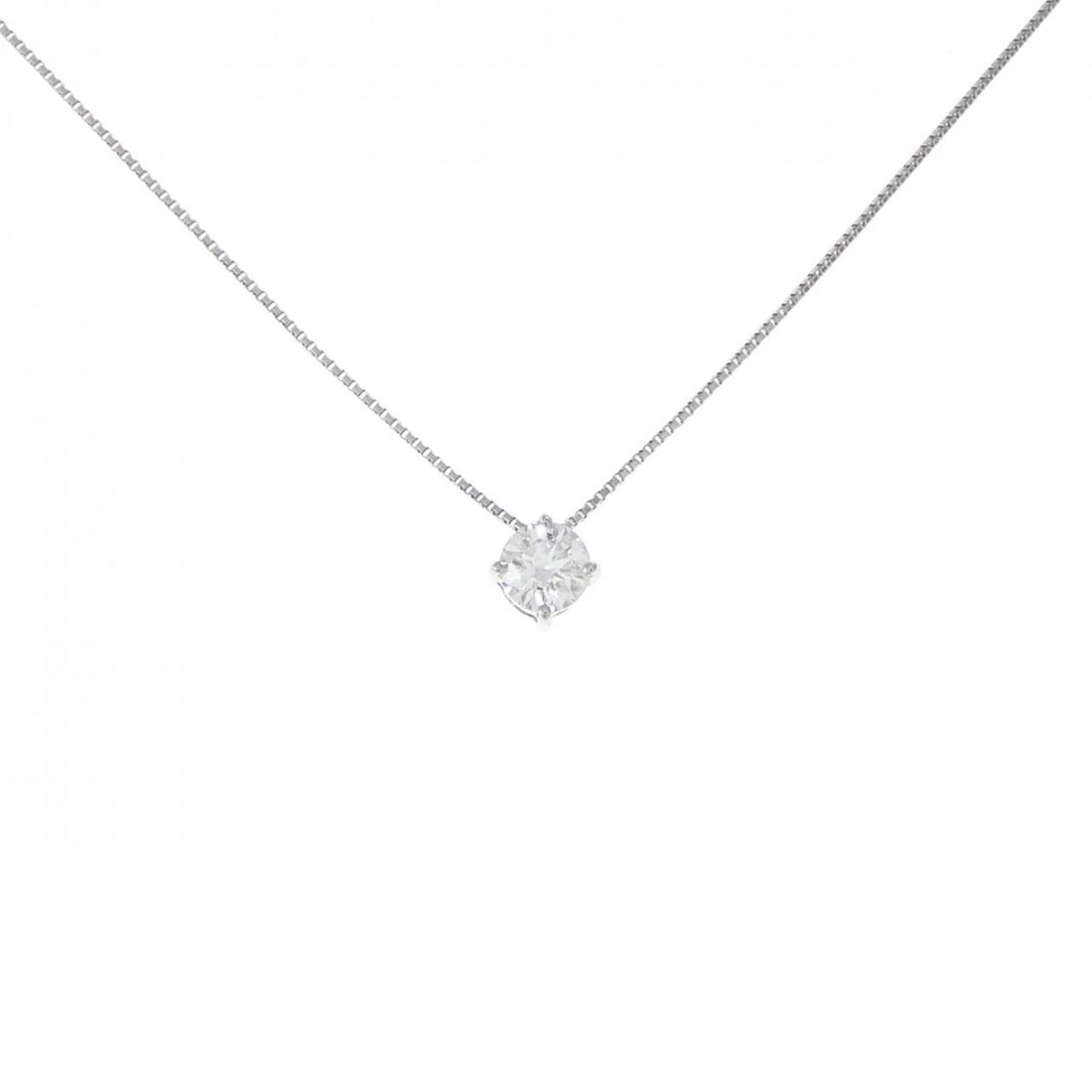 PT900 PT850 DIAMOND NECKLACE: PT900 PT850 Diamond Necklace Brand: Unbranded Type: Necklace Material: Platinum 900 Platinum 850, Main Stone/Creation Natural Color: Silver Size: ActualSize Pendant top H x W: 5.3mmx5.3mm Chain Ma