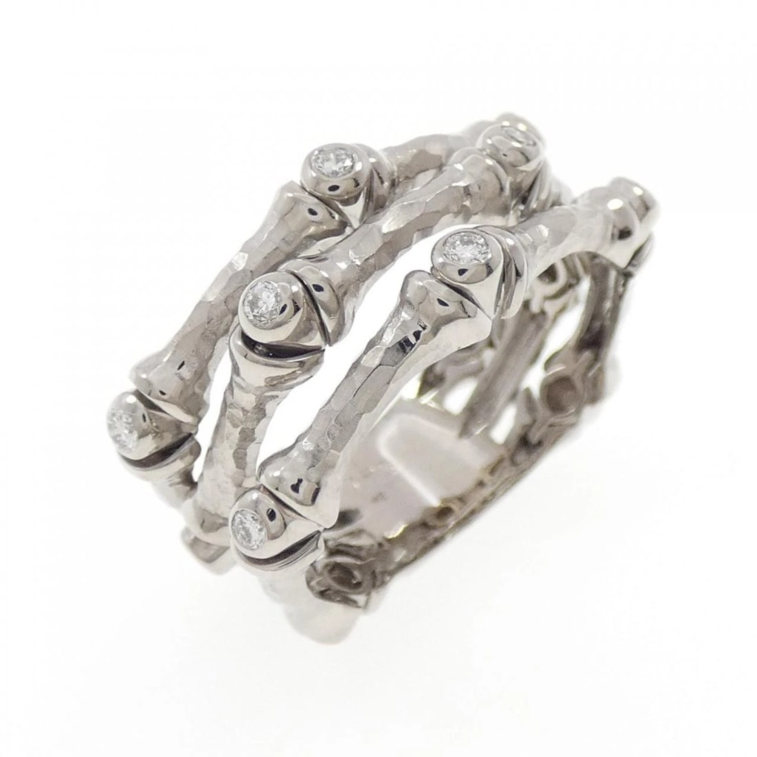 750WG DIAMOND RING: 750WG Diamond Ring Brand: Unbranded Type: Ring Material: 750 White Gold, Main Stone/Creation Natural Color: White Gold Size: 7.5-8 (US size) Accessories: None Accessories Notice: When purc