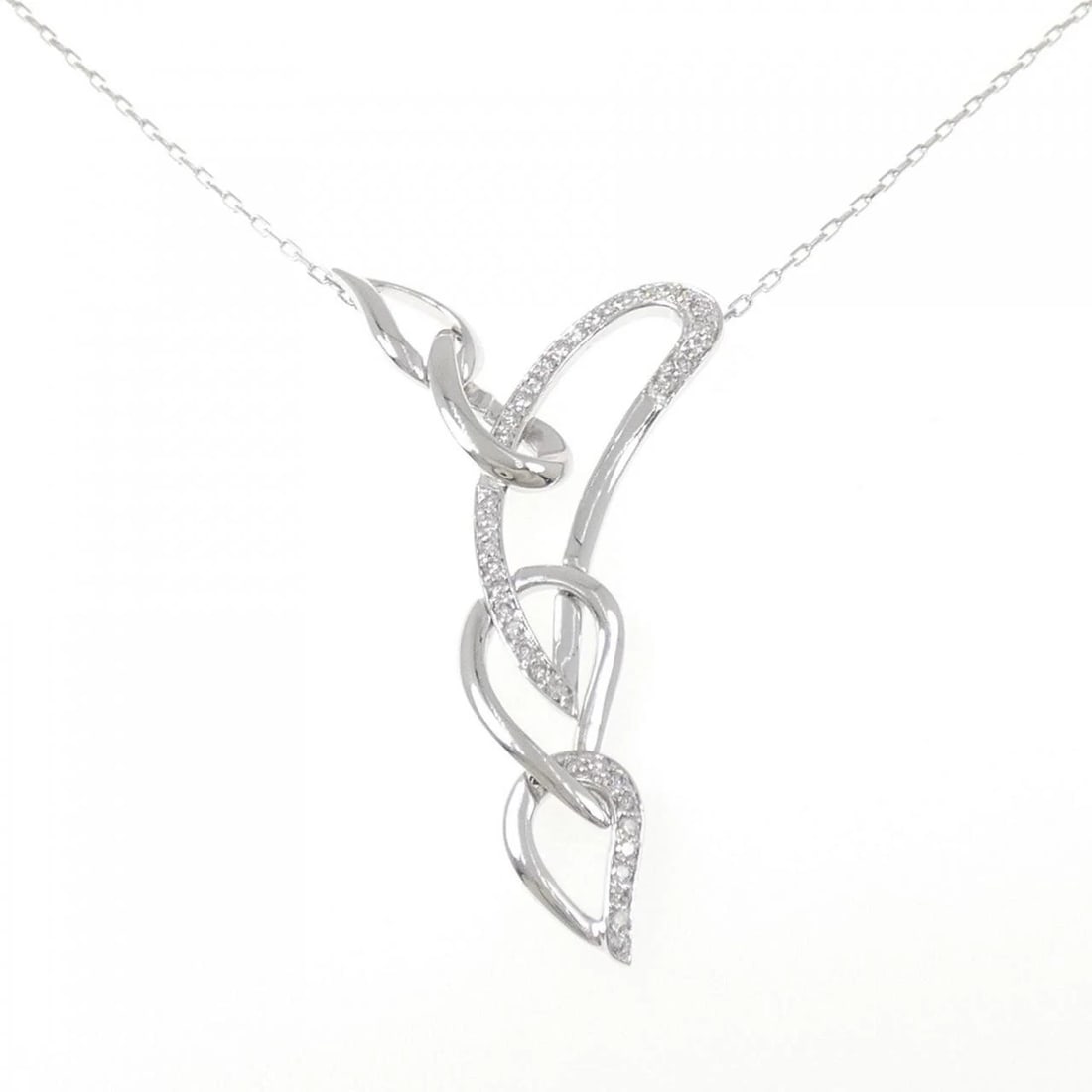 K18WG 18KTWG DIAMOND NECKLACE: K18WG 18KTWG Diamond Necklace Brand: Unbranded Type: Necklace Material: K18WG 18KTWG, Main Stone/Creation Natural Color: White Gold Size: 45cmActualSize Pendant top H x W: 46.0mmx21.9mm Chain