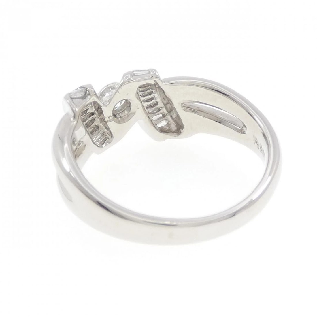 PT900 DIAMOND RING - 3