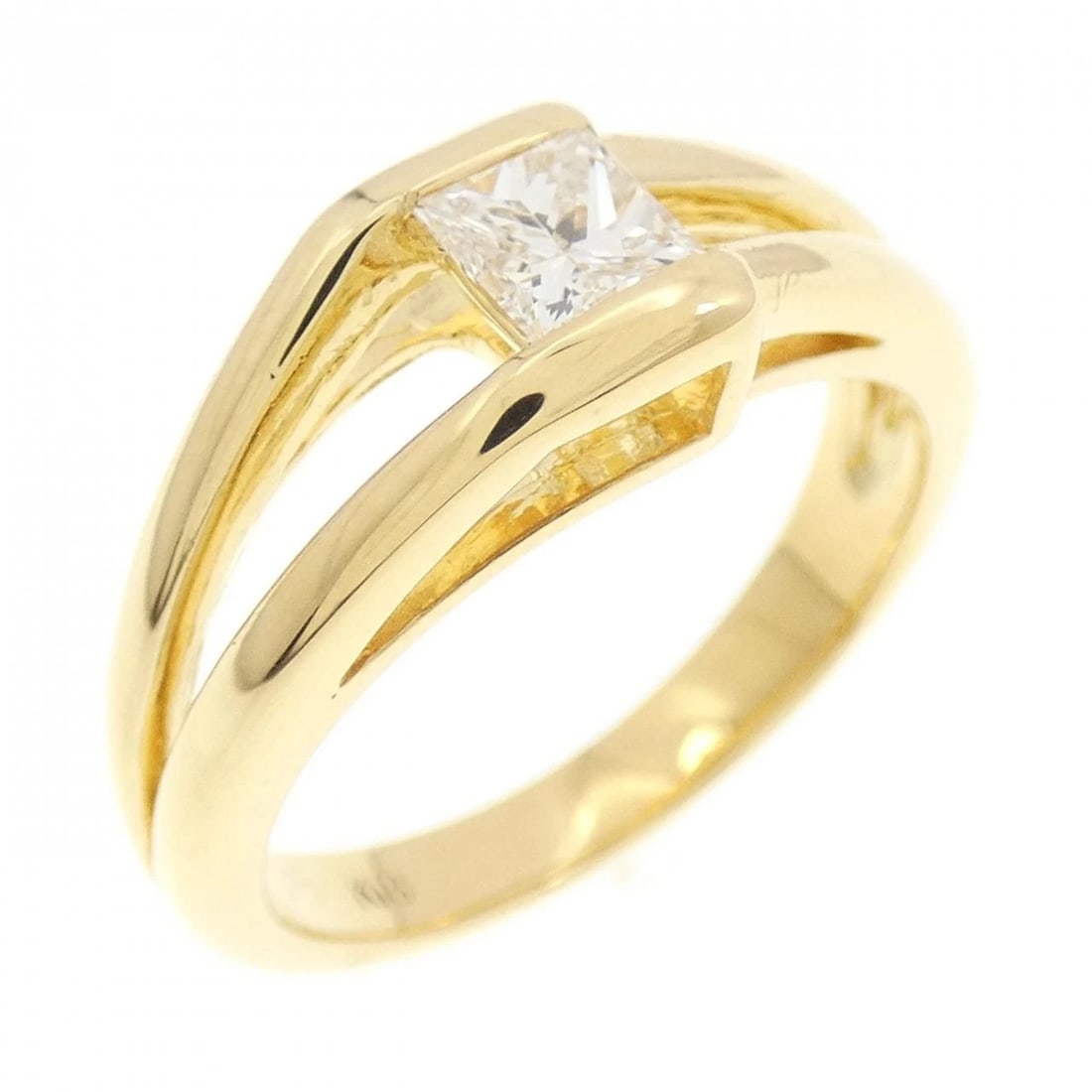 K18YG DIAMOND RING: K18YG Diamond Ring Brand: Unbranded Type: Ring Material: K18 Yellow Gold, Main Stone/Creation Natural Color: Yellow Gold Size: 6 (US size) Accessories: None Accessories Notice: When