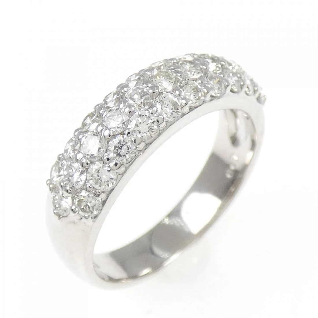 PT PAVE DIAMOND RING: PT Pave Diamond Ring Brand: Unbranded Type: Ring Material: Platinum, Main Stone/Creation Natural Color: Silver Size: 6.5 (US size) Accessories: None Accessories Notice: When purchasing