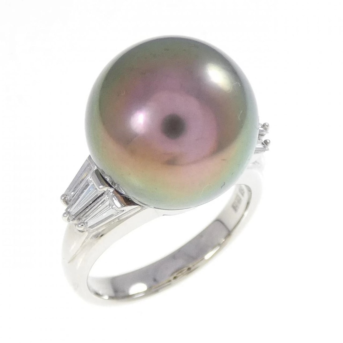 PT900 BLACK PEARL RING: PT900 Black pearl ring Brand: Unbranded Type: Black pearl ring Material: PT900, Main Stone/Creation Black Pearl Color: Silver Size: US7 Accessories: None Accessories Notice: When purchasing