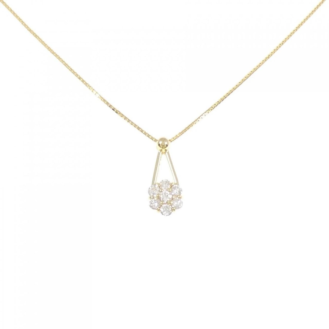 K18YG DIAMOND NECKLACE: K18YG Diamond Necklace Brand: Unbranded Type: Necklace Material: K18 Yellow Gold, Main Stone/Creation Natural Color: Yellow Gold Size: 40cmActualSize Pendant top H x W: 14.5mmx6.1mm Chain Max.