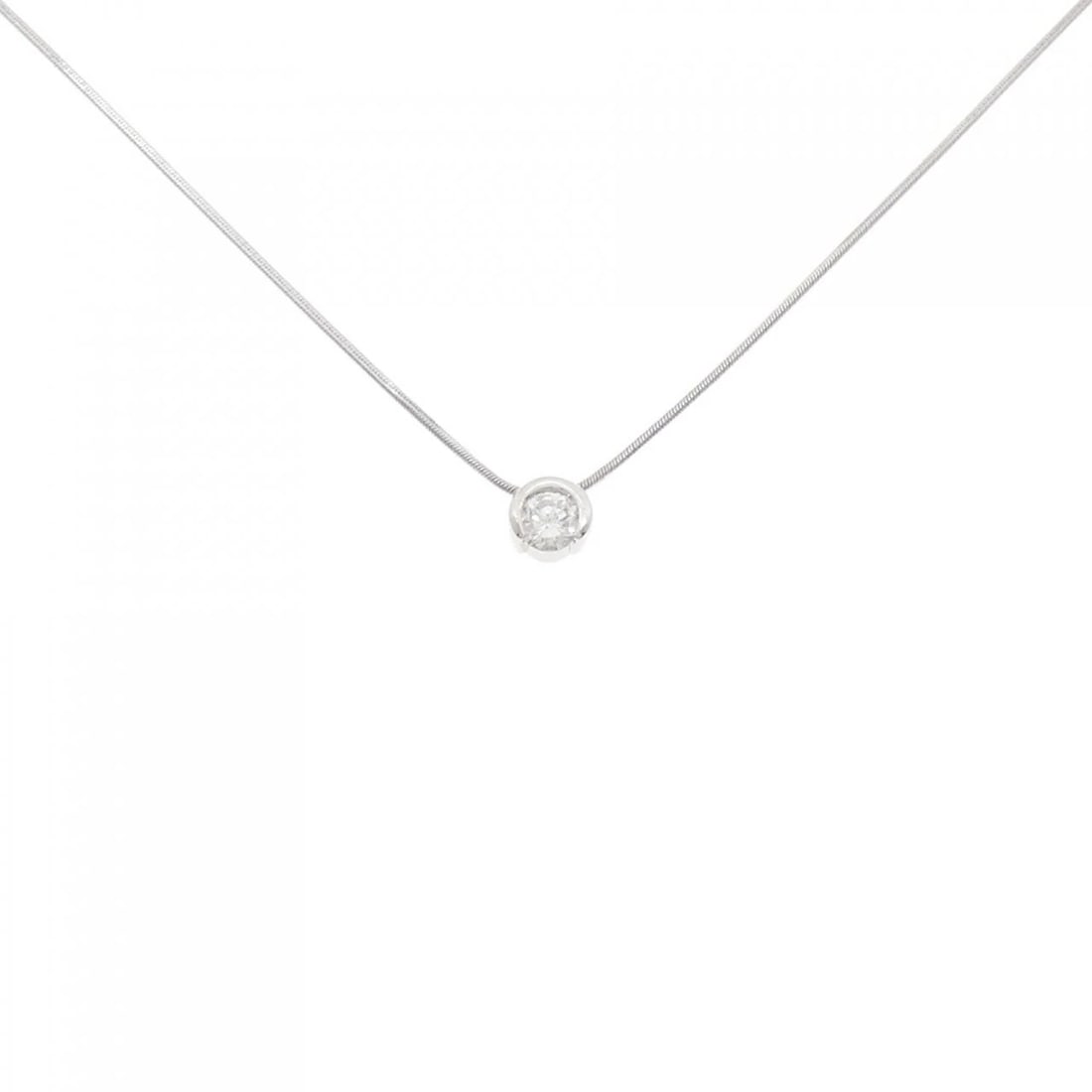 PT900 PT850 DIAMOND NECKLACE: PT900 PT850 Diamond Necklace Brand: Unbranded Type: Necklace Material: Platinum 900 Platinum 850, Main Stone/Creation Natural Color: Silver Size: 40cmActualSize Diameter: 1.4mm Chain Max. W: