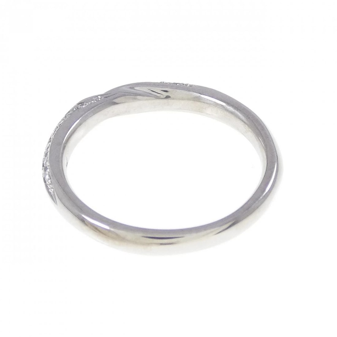 PT950 DIAMOND RING: PT950 Diamond Ring Brand: Unbranded Type: Ring Material: Platinum 950, Main Stone/Creation Natural Color: Silver Size: 4-4.5 (US size) Accessories: None Accessories Notice: When purchasing