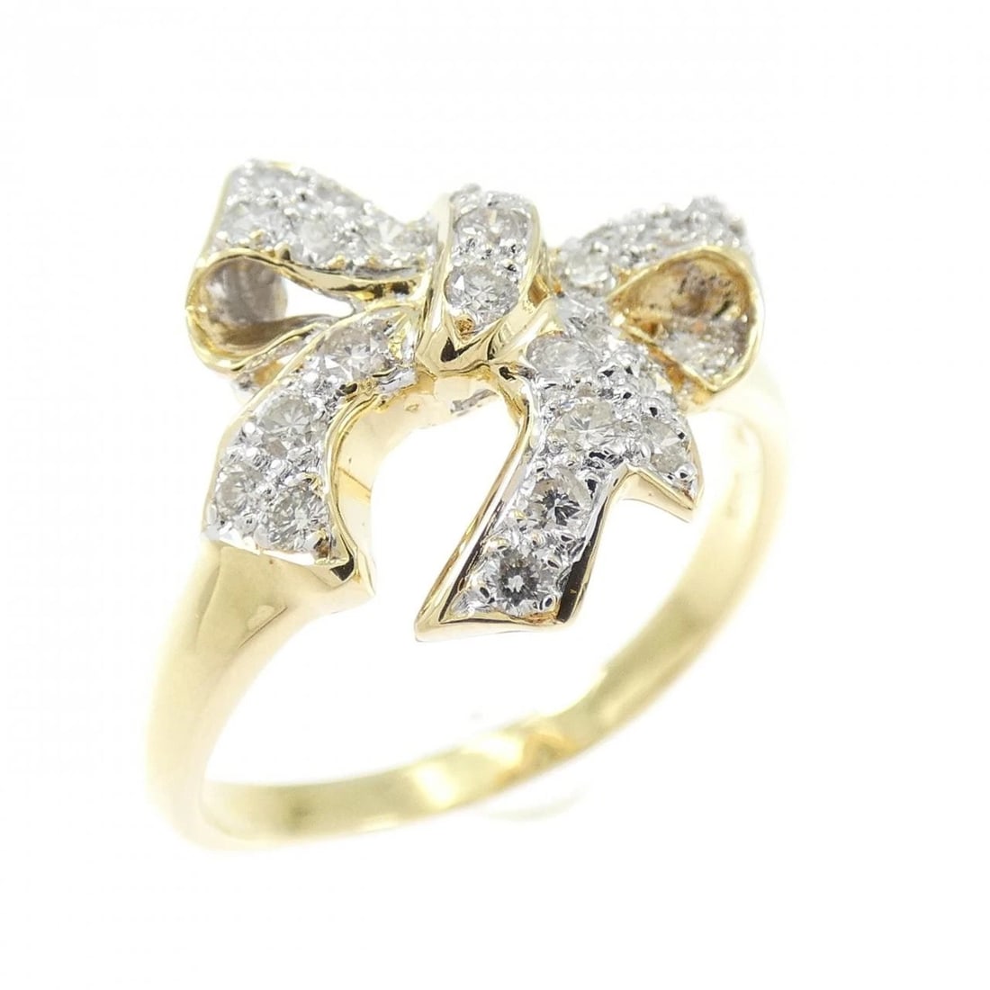 750YG 750WG RIBBON DIAMOND RING: 750YG 750WG Ribbon Diamond Ring Brand: Unbranded Type: Ring Material: 750 Yellow Gold 750 White Gold, Main Stone/Creation Natural Color: yellow gold Size: 6.5US Accessories: None Accessories