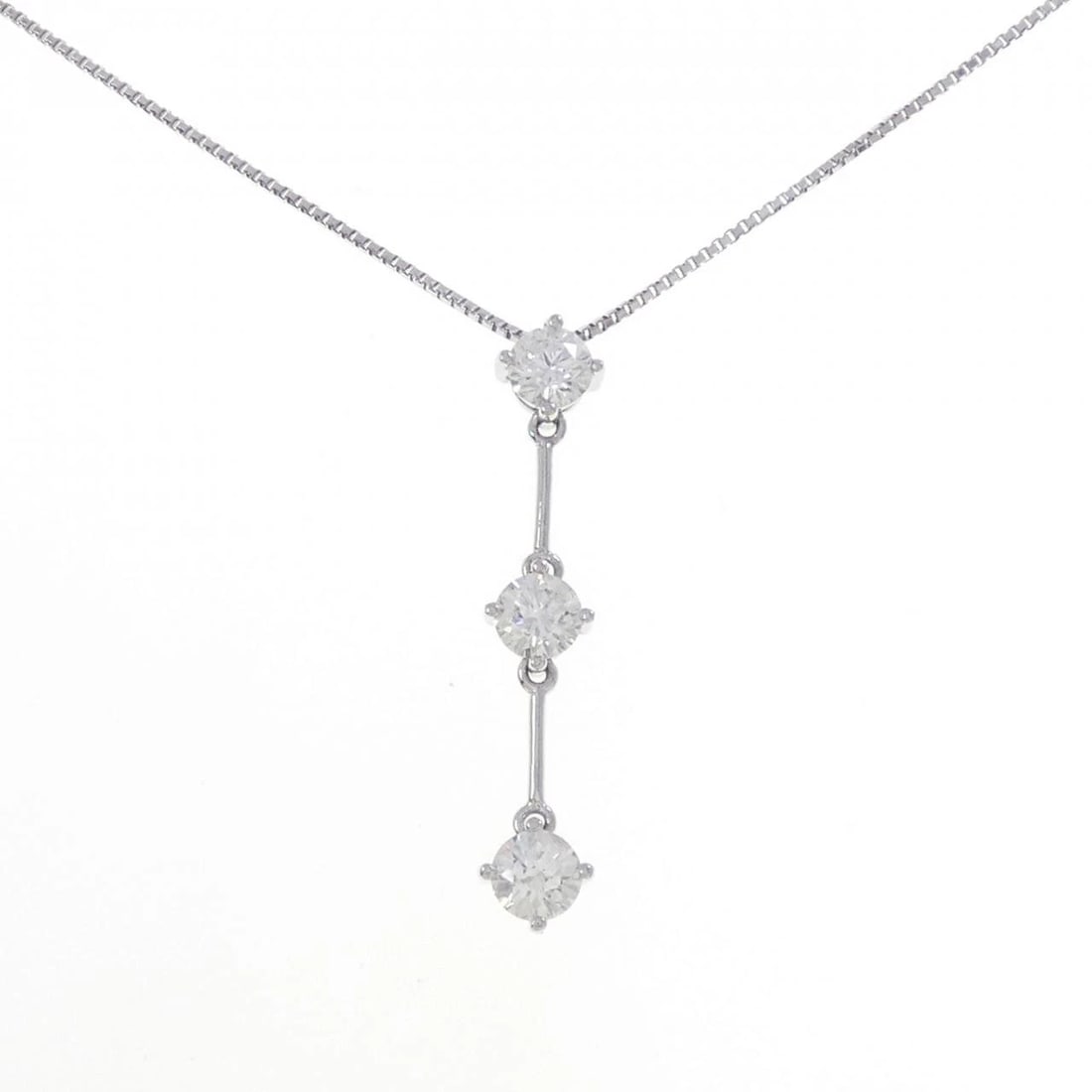 PT850 3 STONE DIAMOND NECKLACE: PT850 3 Stone Diamond Necklace Brand: Unbranded Type: Necklace Material: Platinum 850, Main Stone/Creation Natural Color: platinum Size: 40cm ActualSizePendant top H x W: 31.1mmx5.7mm Chain