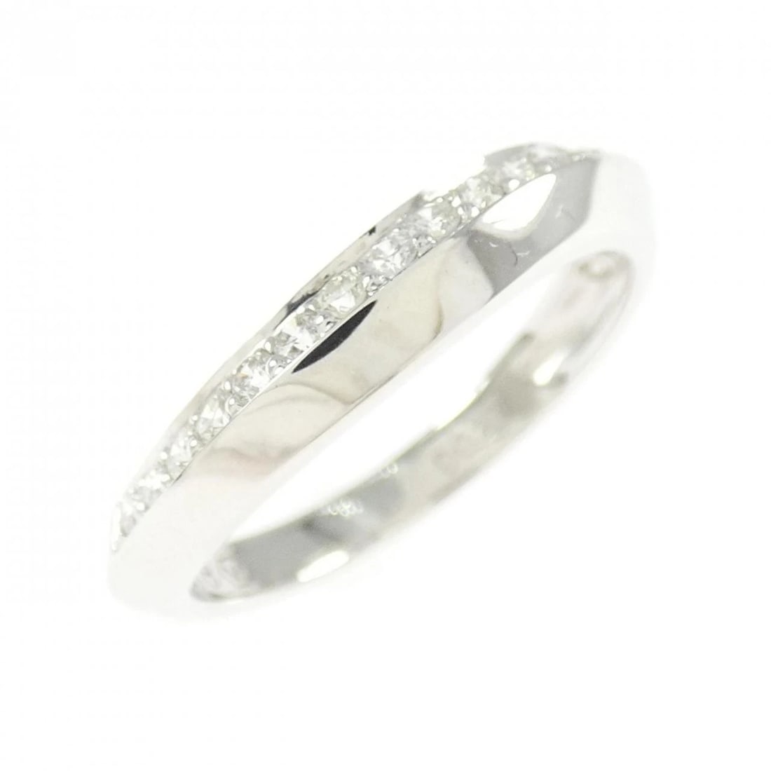 K18WG DIAMOND RING: K18WG Diamond Ring Brand: Unbranded Type: Ring Material: K18 White Gold, Main Stone/Creation Natural Color: white gold Size: 6US Accessories: None Accessories Notice: When purchasing pre-o