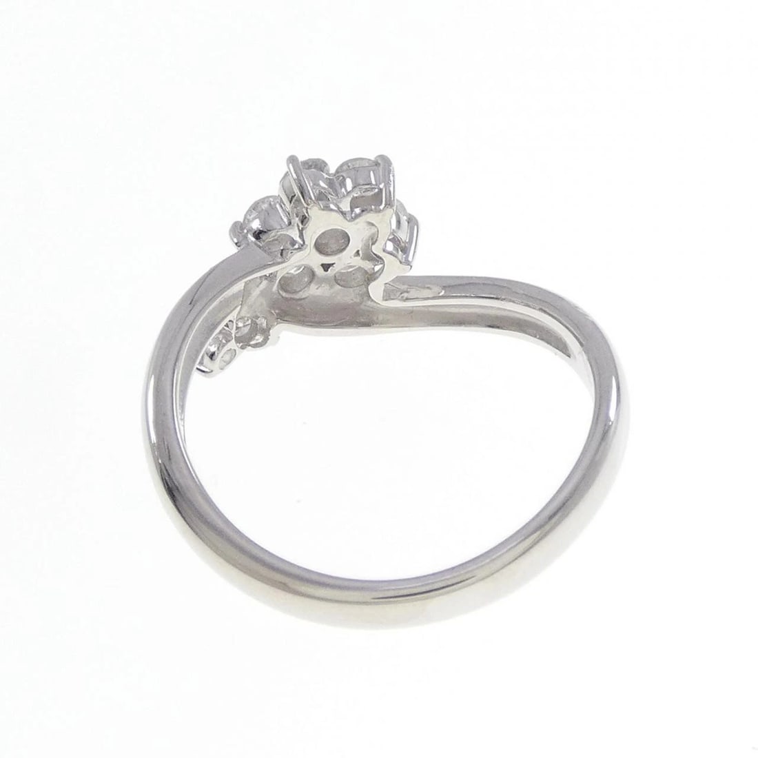 PT900 FLOWER DIAMOND RING - 3