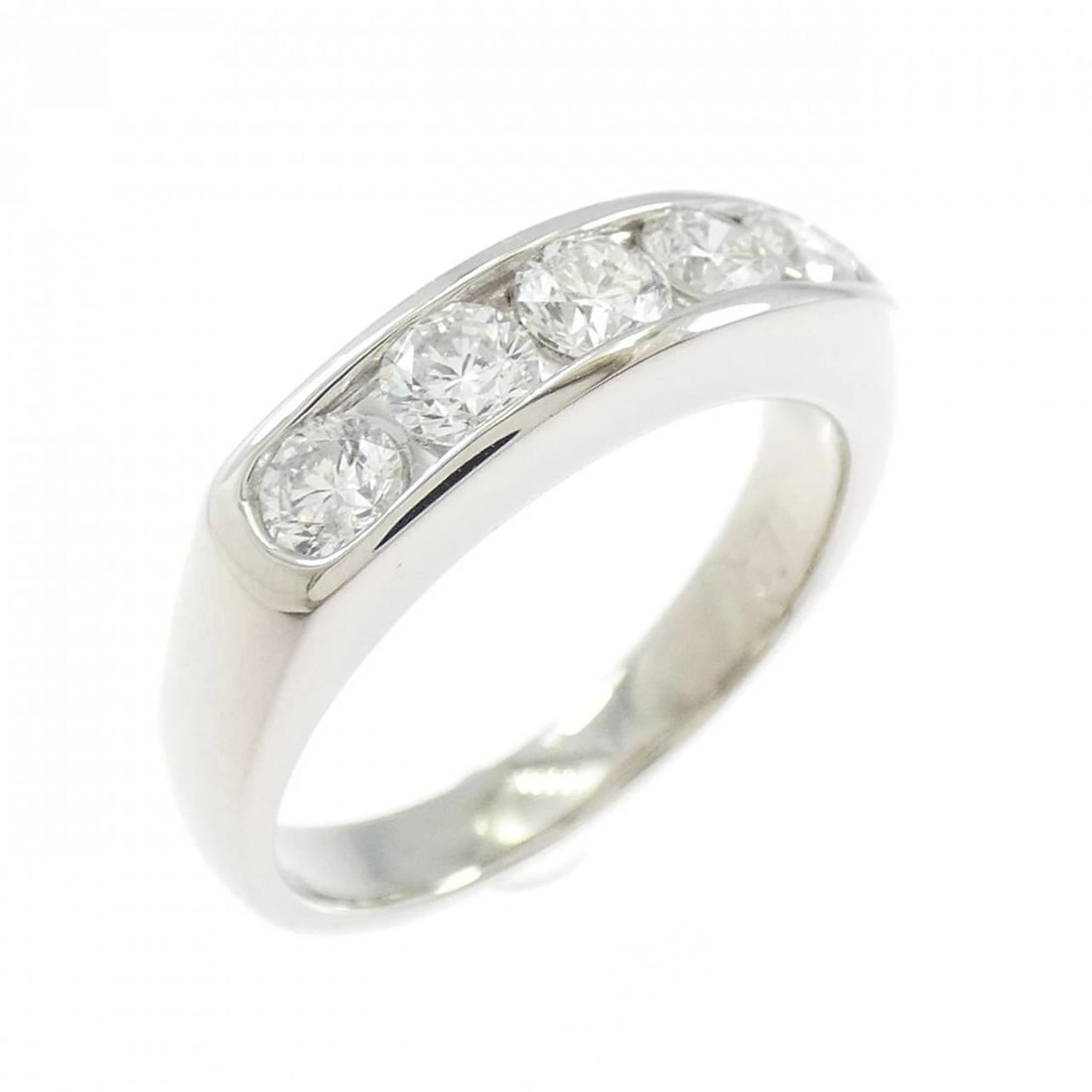 PT900 DIAMOND RING: PT900 Diamond Ring Brand: Unbranded Type: Ring Material: Platinum 900, Main Stone/Creation Natural Color: platinum Size: 6.5US Accessories: None Accessories Notice: When purchasing pre-own