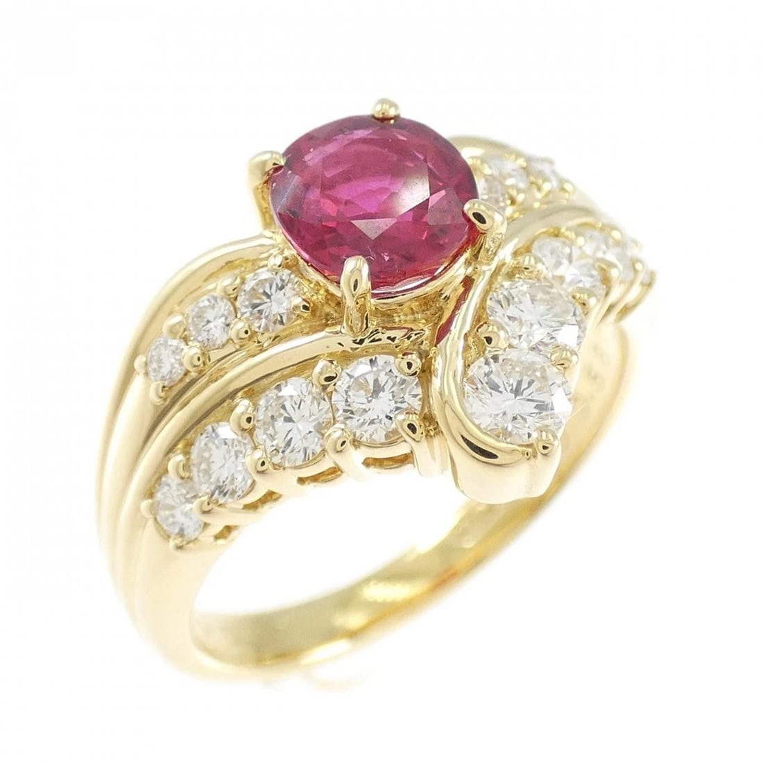 K18YG RUBY RING: K18YG Ruby Ring Brand: Unbranded Type: Ring Material: K18 Yellow Gold, Main Stone/Creation Ruby Color: yellow gold Size: 6-6.5US Accessories: None Accessories Notice: When purchasing