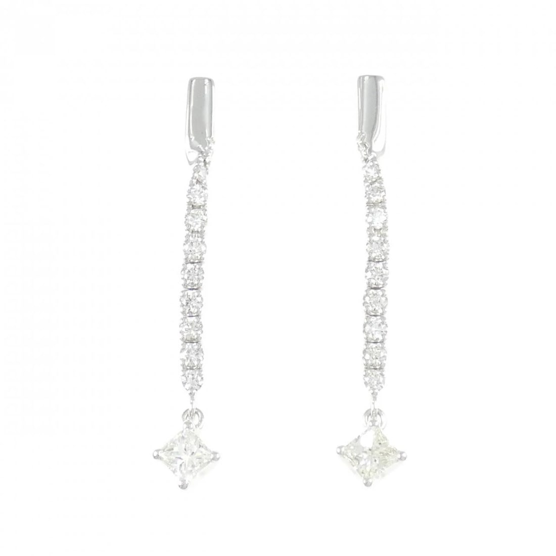 K18WG DIAMOND EARRINGS: K18WG Diamond Earrings Brand: Unbranded Type: Earrings Material: K18 White Gold, Main Stone/Creation Natural Color: White Gold Size: ActualSize HxW: 36.3mmx5.9mm Accessories: None Accessories