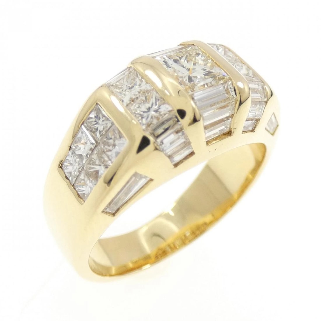 K18YG DIAMOND RING: K18YG Diamond Ring Brand: Unbranded Type: Ring Material: K18 Yellow Gold, Main Stone/Creation Natural Color: Yellow Gold Size: 6.5 (US size) Accessories: None Accessories Notice: When purc