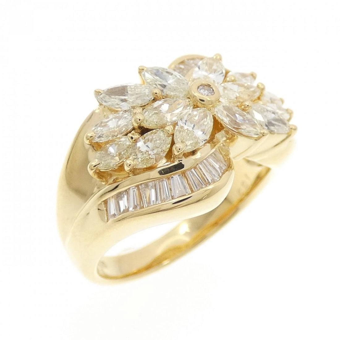 K18YG DIAMOND RING: K18YG Diamond Ring Brand: Unbranded Type: Ring Material: K18 Yellow Gold, Main Stone/Creation Natural Color: yellow gold Size: 6US Accessories: None Accessories Notice: When purchasing pre