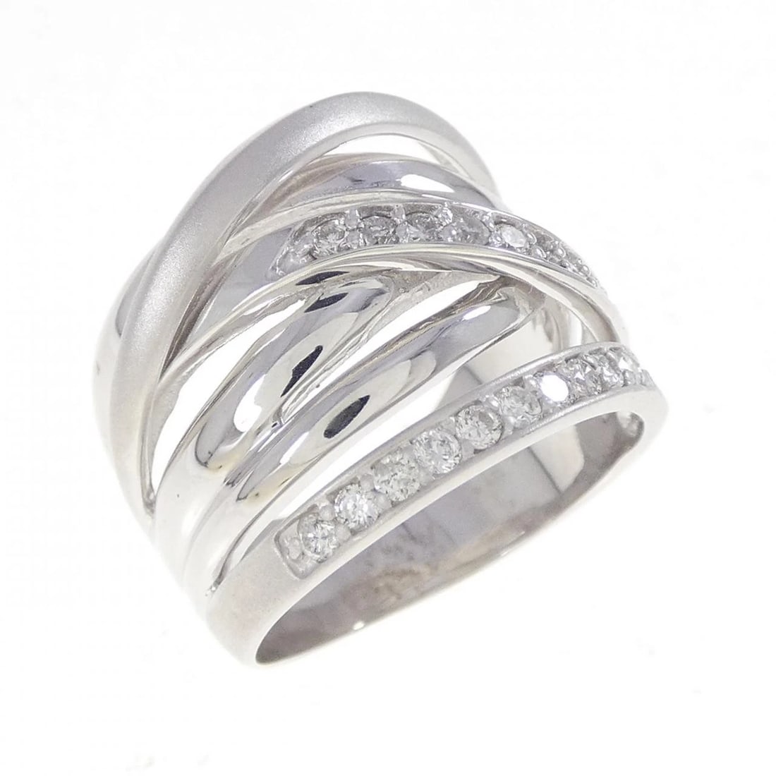 K18WG DIAMOND RING: K18WG Diamond Ring Brand: Unbranded Type: Ring Material: K18 White Gold, Main Stone/Creation Natural Color: White Gold Size: 6-6.5 (US size) Accessories: None Accessories Notice: When purc