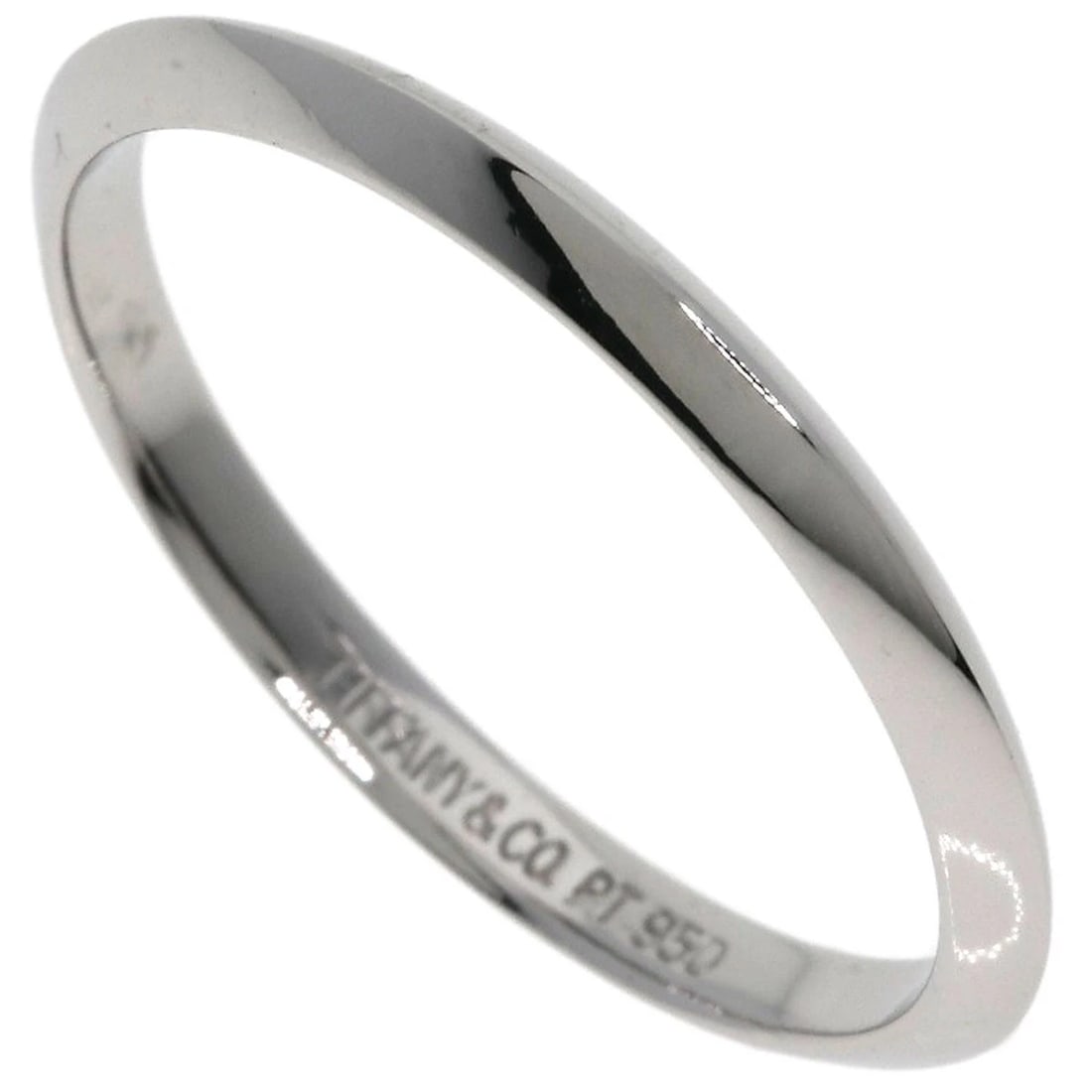 TIFFANY&CO. KNIFE EDGE RING PLATINUM PT950: TIFFANY&Co. Knife edge Ring Platinum PT950 Brand: TIFFANY&Co. Type: Ring Material: Platinum PT950, Color: Exterior Color Silver Size: 7.75 (US) Accessories: None Accessories Notice: When p