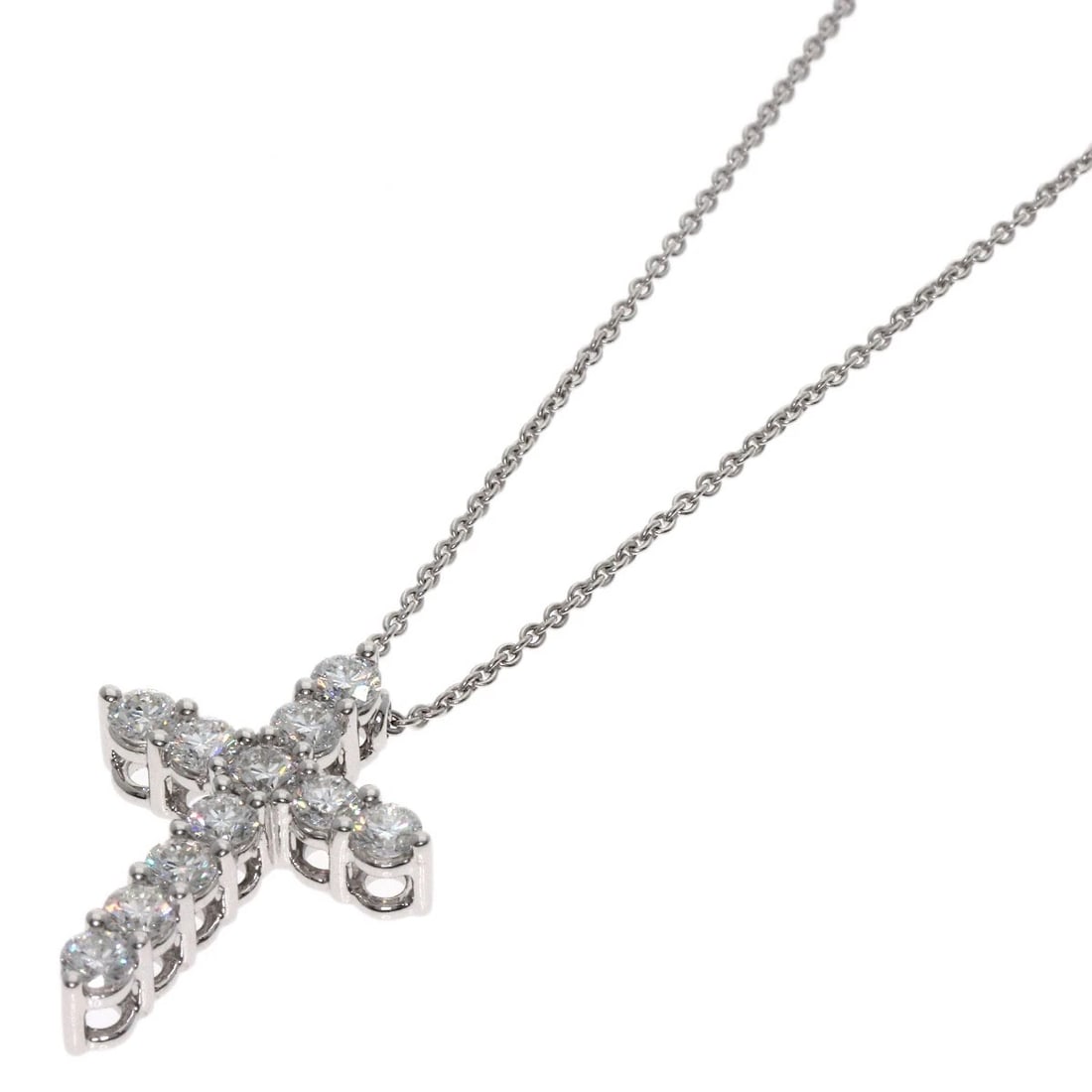 GRAFF SMALL CROSS DIAMOND NECKLACE K18 WHITE GOLD: GRAFF Small cross diamond Necklace K18 White Gold Brand: GRAFF Type: Necklace Material: K18 White Gold, Main Stone/Creation Natural Color: Exterior Color Silver Size: Chain Length:17.7inch/45cm Ch