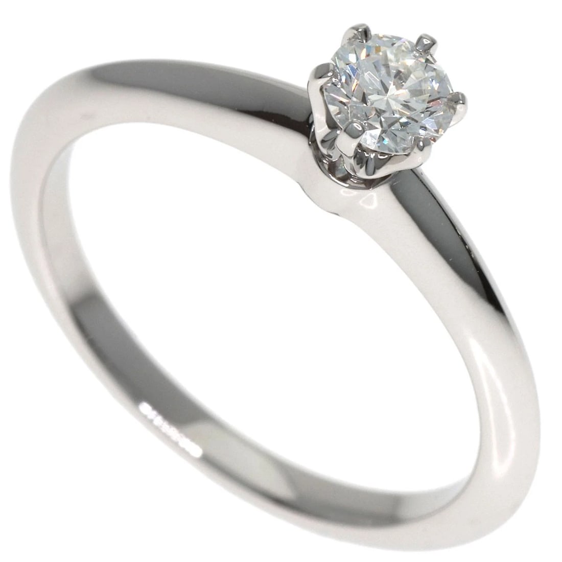 TIFFANY&CO. SOLITAIRE 1P DIAMOND RING PLATINUM PT950: TIFFANY&Co. Solitaire 1P Diamond Ring Platinum PT950 Brand: TIFFANY&Co. Type: Ring Material: Platinum PT950, Main Stone/Creation Natural Color: Exterior Color Silver Size: 6 (US) Accessories: Non