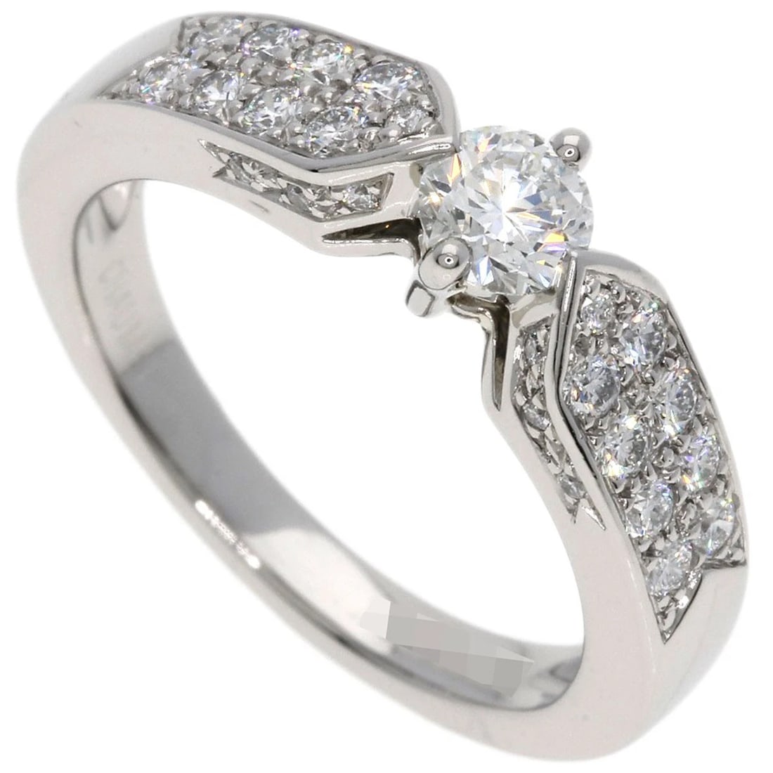 CHAUMET PLUM DIAMOND RING PLATINUM PT950: Chaumet Plum Diamond Ring Platinum PT950 Brand: Chaumet Type: Ring Material: Platinum PT950, Main Stone/Creation Natural Color: Exterior Color Silver Size: 4.5 (US) Accessories: None Acces