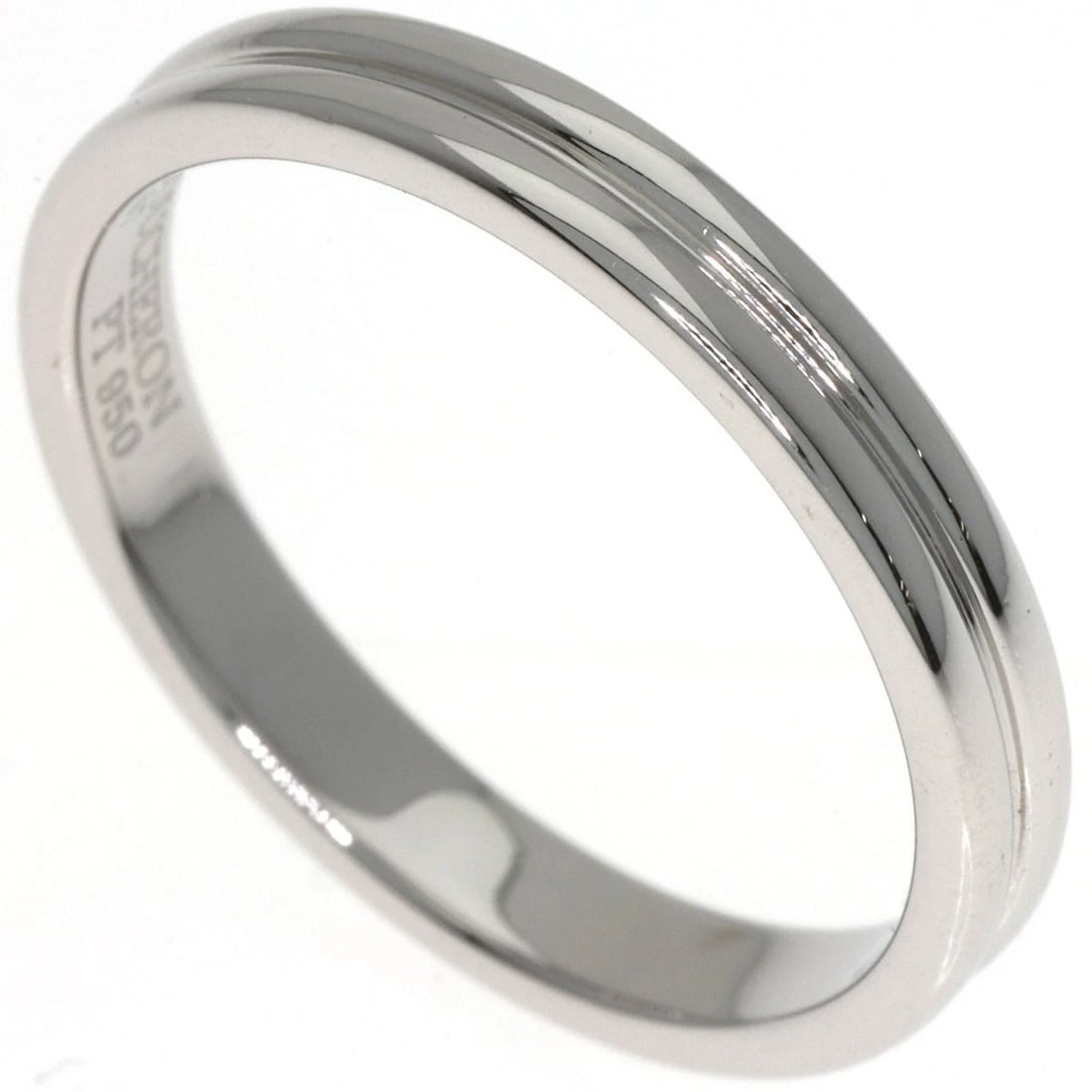 BOUCHERON GODRON RING PLATINUM PT950: Boucheron Godron Ring Platinum PT950 Brand: Boucheron Type: Ring Material: Platinum PT950, Color: Exterior Color Silver Size: 8.25 (US) Accessories: None Accessories Notice: When purchasing