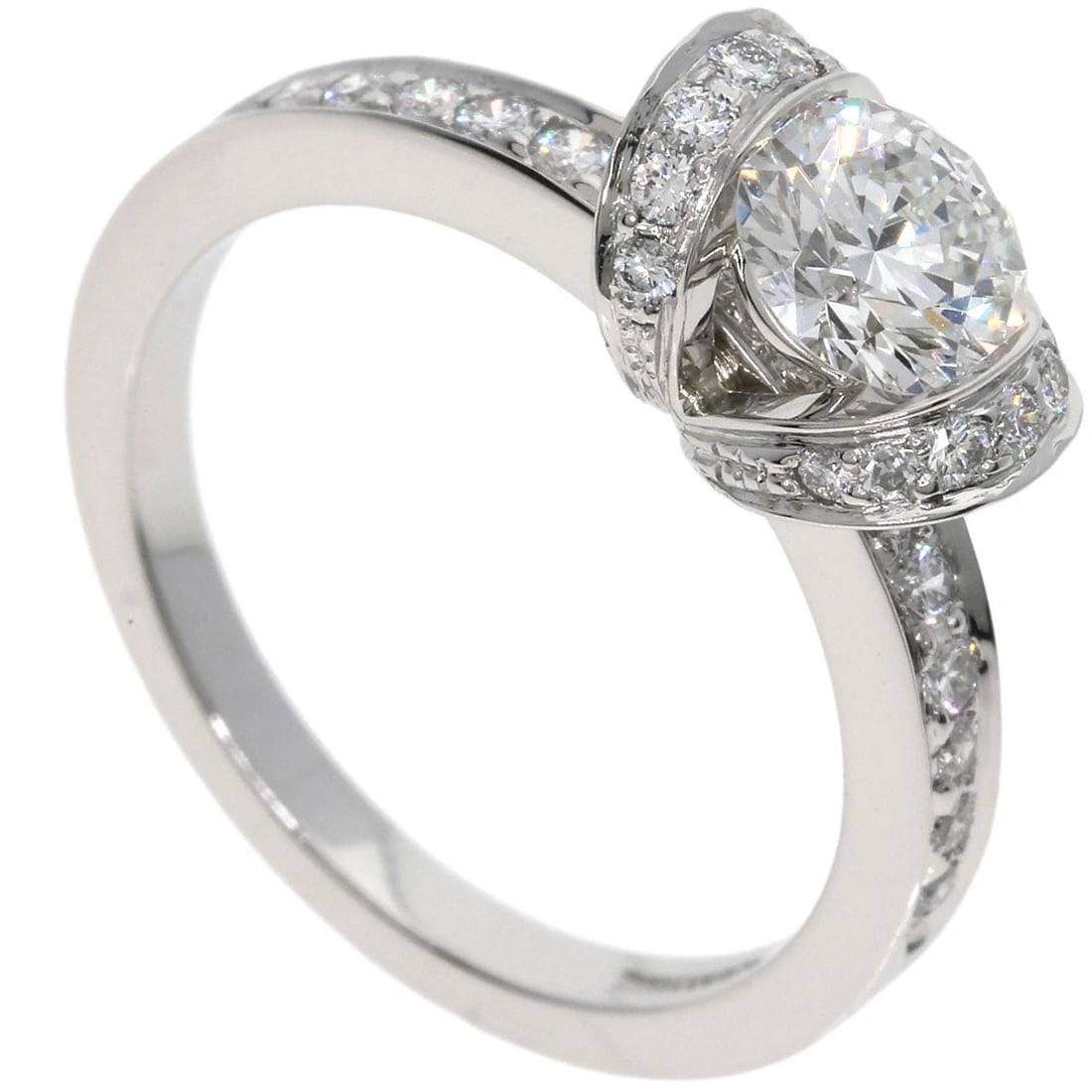 TIFFANY&CO. RIBBON RING PLATINUM PT950: TIFFANY&Co. Ribbon Ring Platinum PT950 Brand: TIFFANY&Co. Type: Ring Material: Platinum PT950, Main Stone/Creation Natural Color: Exterior Color Silver Size: 5.75 (US) Accessories: None Ac