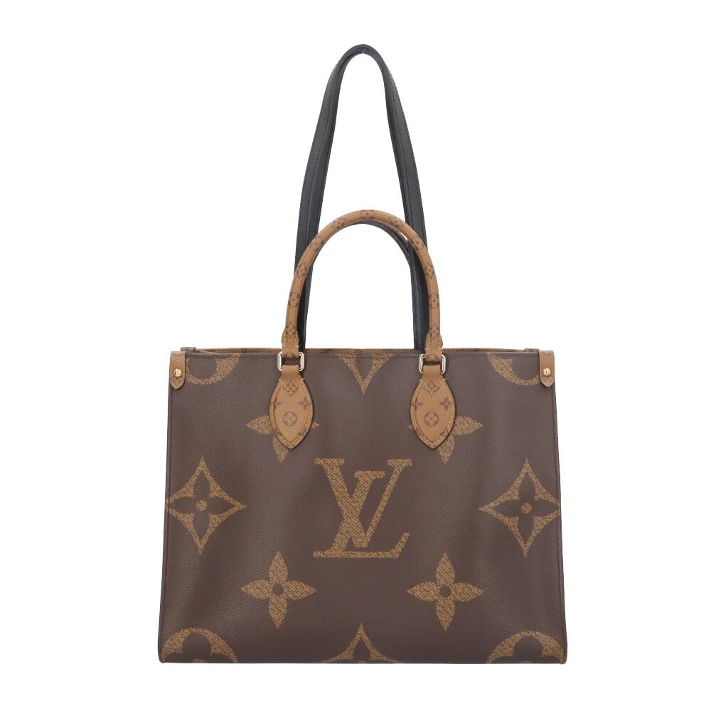 LOUIS VUITTON SHOULDER BAG MONOGRAM CANVAS 2WAY ON THE GO MM SHOULDER BAG: LOUIS VUITTON Shoulder Bag Monogram canvas 2way On the Go MM Shoulder Bag Brand: LOUIS VUITTON Type: Shoulder Bag Material: Exterior Material Monogram canvas Color: Brown Size: W13.6 x H10.6 x D5.
