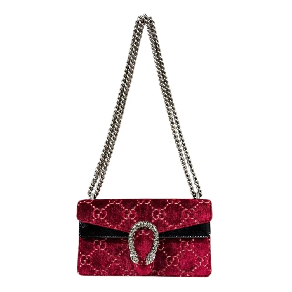 GUCCI SHOULDER BAG VELVET LEATHER CHAIN MEDIUM SHOULDER BAG SHOULDER BAG: GUCCI Shoulder Bag velvet leather Chain Medium Shoulder Bag Shoulder Bag Brand: GUCCI Type: Shoulder Bag Material: Exterior Material velvet Color: Red / black Size: W9.6 x H5.1 x D2.8inch Shoulder