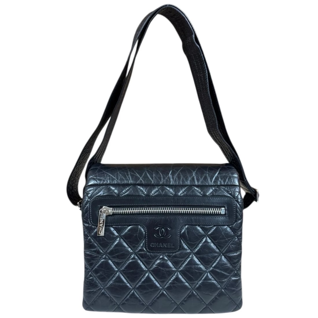 CHANEL SHOULDER BAG CROSS BODY LEATHER MESSENGER SHOULDER BAG: CHANEL Shoulder Bag Cross Body leather Messenger Shoulder Bag Brand: CHANEL Type: Shoulder Bag Material: Exterior Material leather Color: black Size: W9.8 x H8.7 x D3.5inch Shoulder:29.9inch Acce