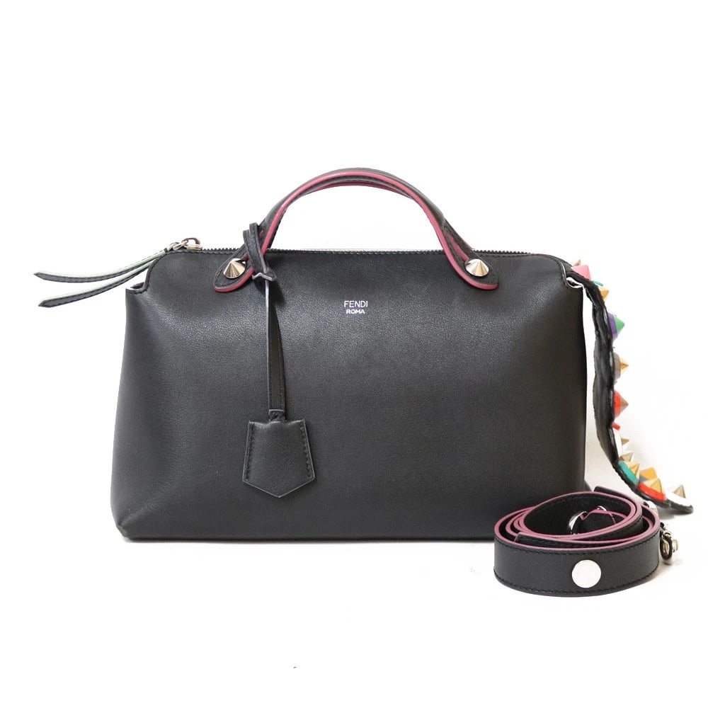 FENDI SHOULDER BAG BLACK BLACK LEATHER BY THE WAY SHOULDER BAG: FENDI Shoulder Bag black black leather By the way Shoulder Bag Brand: FENDI Type: Shoulder Bag Material: Exterior Material leather Color: black / black Size: W10.6 x H6.7 x D4.7inch Handle:7.9inch