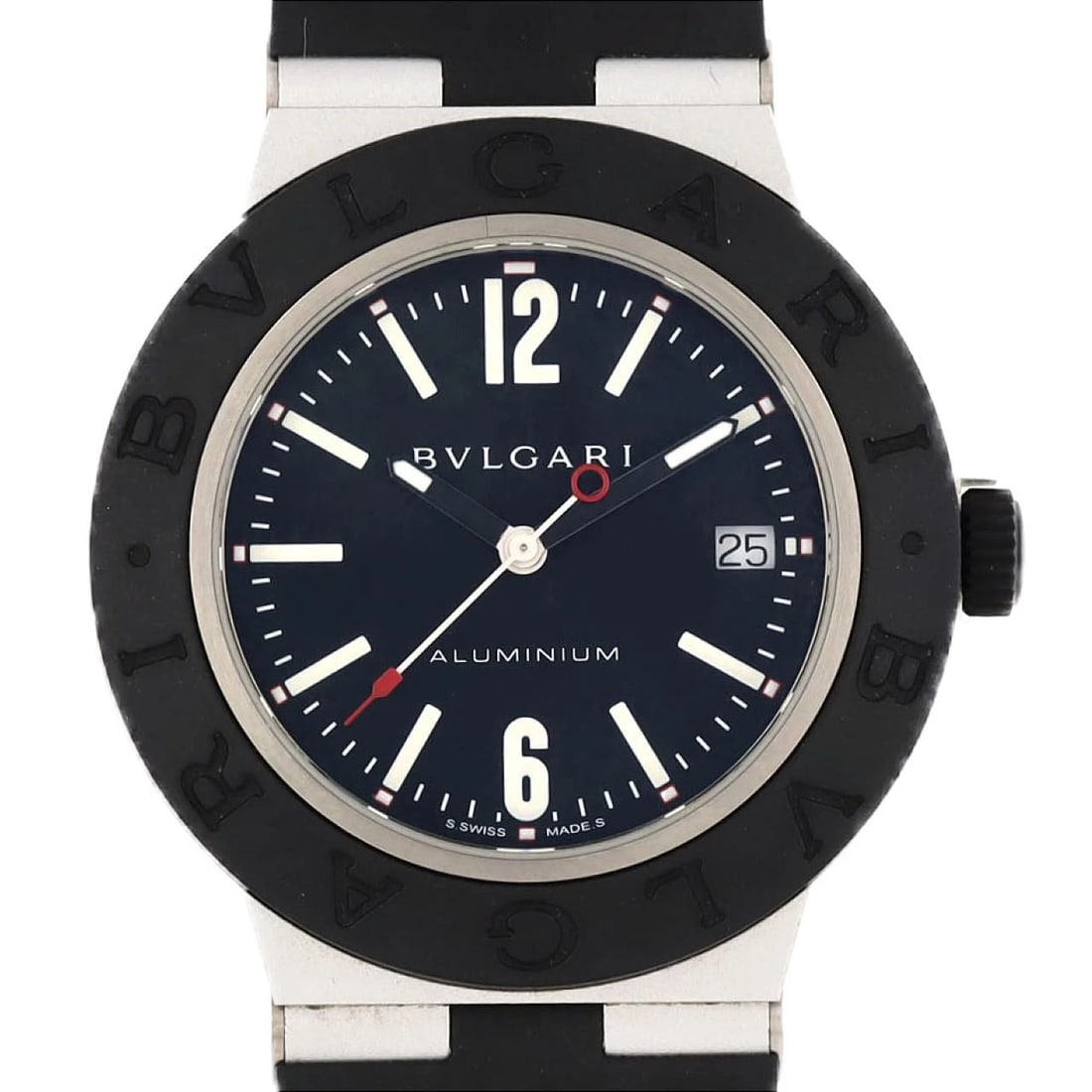 BVLGARI ALUMINUM WATCH: BVLGARI aluminum Watch Brand: BVLGARI Type: Wristwatch Material: Case: aluminum Bracelet: Rubber Color: Dial Colors: Black Band color : Black Size: Case diameter: 40mm Accessories: None