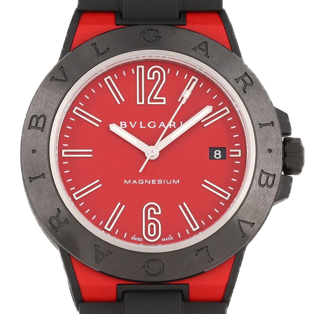 BVLGARI MAGNESIUM PEEK WATCH: BVLGARI magnesium PEEK Watch Brand: BVLGARI Type: Wristwatch Material: Case: Magnesium & PEEK Bracelet: Rubber Color: Dial Colors: Red Band color : Black Size: Case diameter: 41mm 