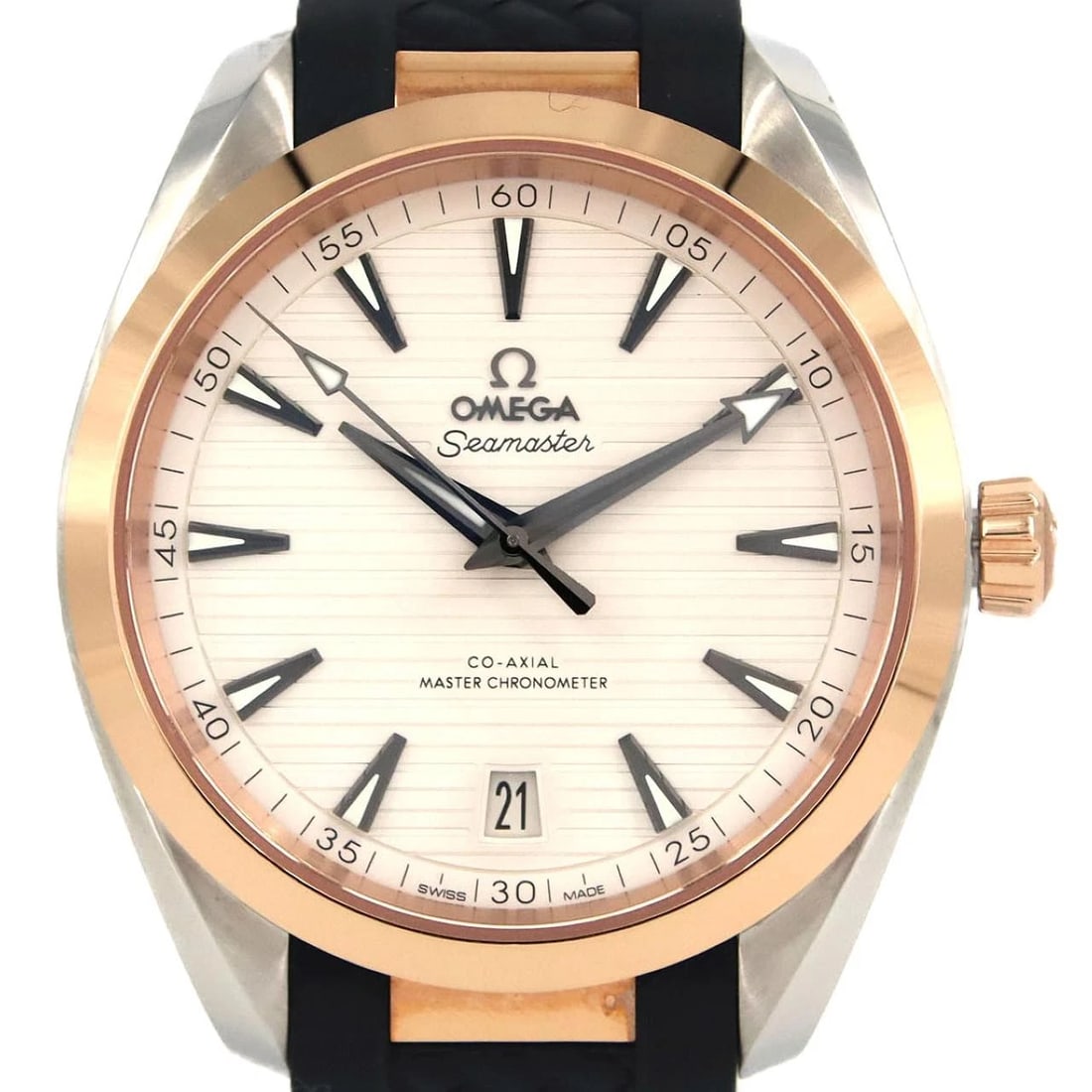 OMEGA SEAMASTER AQUA TERRA WATCH: OMEGA Seamaster Aqua Terra Watch Brand: OMEGA Type: Wristwatch Material: Case: SST x Pink gold Bracelet: Rubber Color: Dial Colors: Silver Band color : Black Size: Case diameter: 41mm 