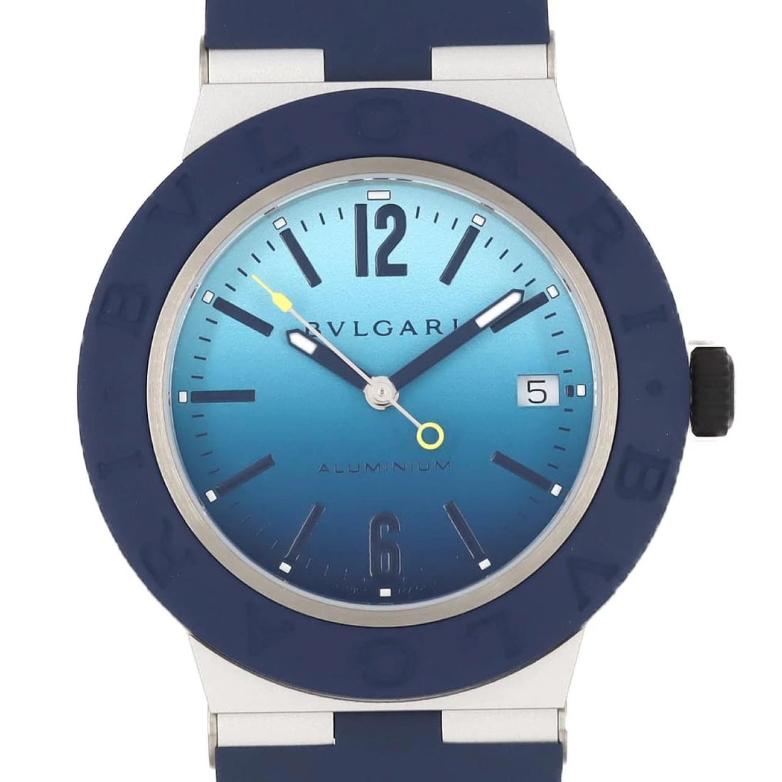 BVLGARI ALUMINUM WATCH: BVLGARI aluminum Watch Brand: BVLGARI Type: Wristwatch Material: Case: aluminum Bracelet: Rubber Color: Dial Colors: Blue Band color : Blue Size: Case diameter: 40mm Accessories: None Acce