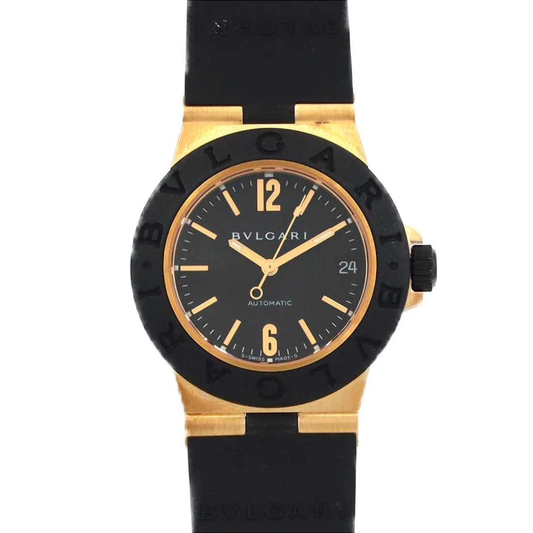 BVLGARI DIAGONO YG WATCH: BVLGARI Diagono YG Watch Brand: BVLGARI Type: Wristwatch Material: Case: Yellow Gold Bracelet: Rubber Color: Dial Colors: Black Band color : Black Size: Case diameter: 32mm Accessories: None