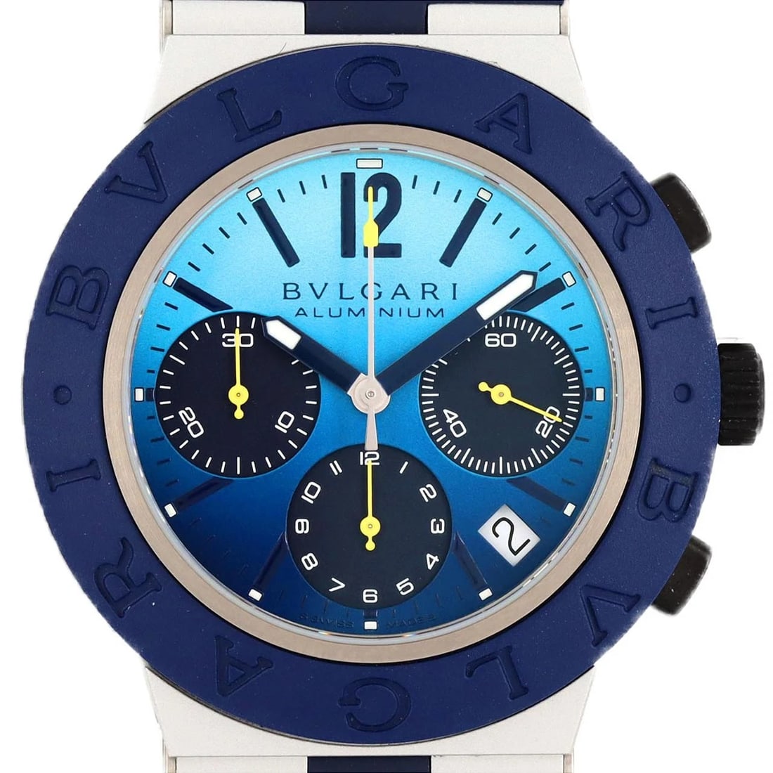 BVLGARI ALUMINUM CHRONOGRAPH WATCH: BVLGARI aluminum chronograph Watch Brand: BVLGARI Type: Wristwatch Material: Case: aluminum Bracelet: Rubber Color: Dial Colors: Blue Band color : Blue Size: Case diameter: 40mm Accessories: