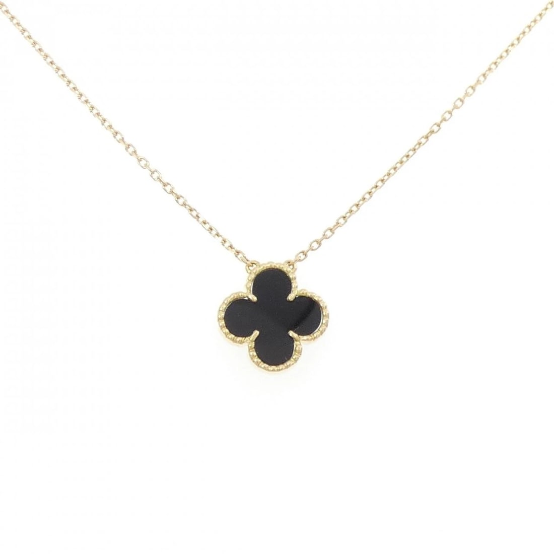 VAN CLEEF & ARPELS ALHAMBRA NECKLACE: Van Cleef & Arpels Alhambra Necklace Brand: Van Cleef & Arpels Type: Necklace Material: 750 Yellow Gold, Main Stone/Creation Onyx Color: Yellow Gold Size: 38 42cm,ActualSize Pendant top H x W: