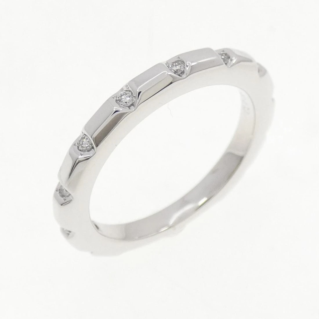 K18WG DIAMOND RING: K18WG Diamond Ring Brand: Unbranded Type: Ring Material: K18 White Gold, Main Stone/Creation Natural Color: white gold Size: 7.5-8US Accessories: None Accessories Notice: When purchasing p